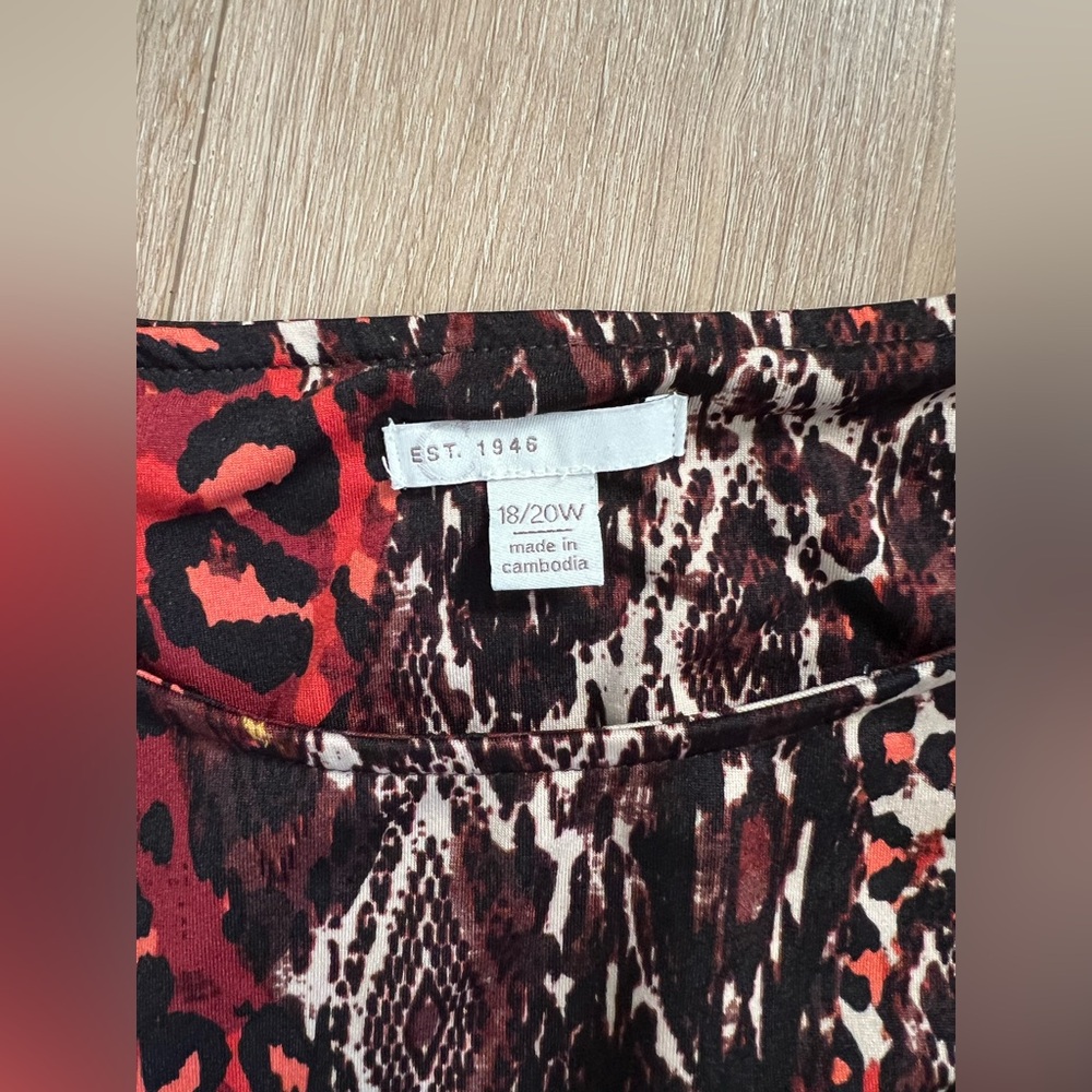 C EST 1946 Animal Print Tie Front Top EUC - Picture 7 of 8